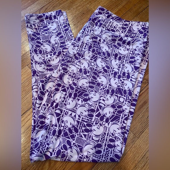 LuLaRoe Woman’s TC Leggings - Mickey Mouse Pattern - Picture 1 of 2